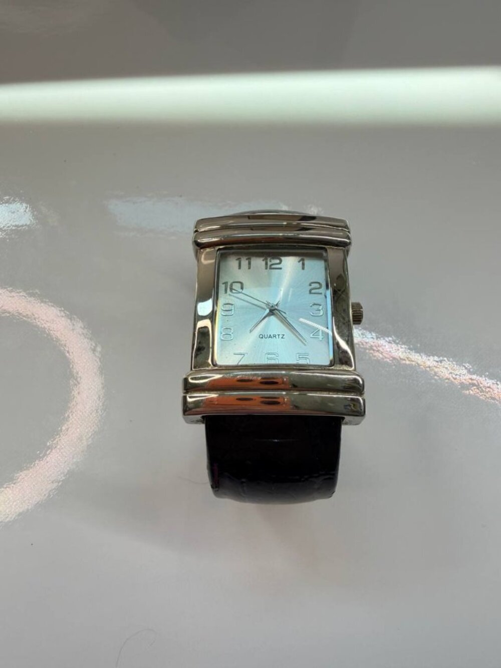 Faded Glory Women’s Quartz Bangle Watch – Black & Silver – Japan Movement - Picture 12 of 16
